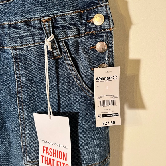 Distressed denim overalls - Picture 5 of 7